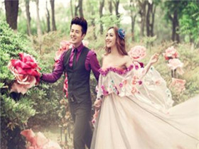 在上海拍婚纱照多少钱
