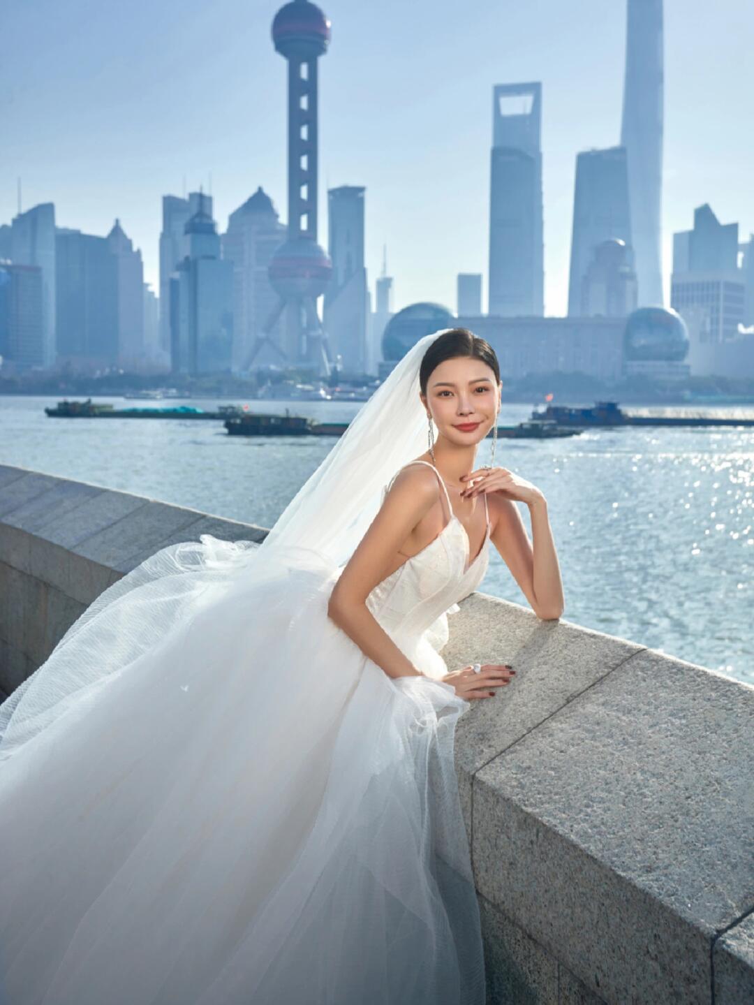 魔都外滩拍露台婚纱照,已经next level了!