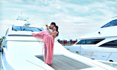 【上海-zh】十指扣婚纱摄影《游艇婚纱照》3【1.2折】_上海摄影写真团购_360团购导航